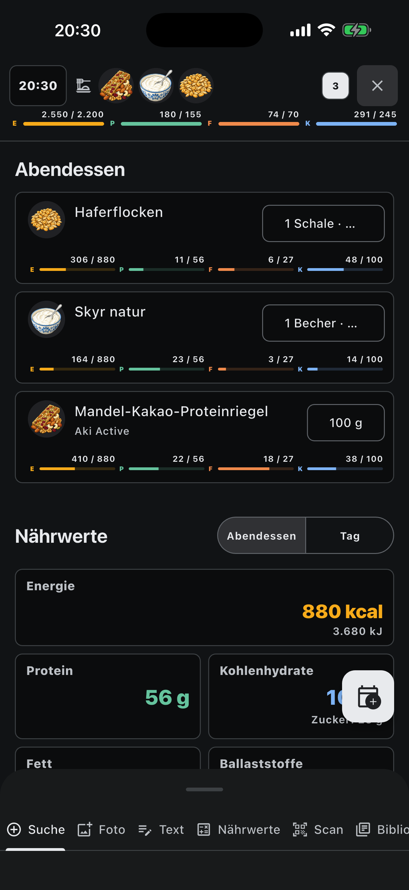 Aki: Essen vor dem Speichern prüfen, dunkles Design mit Demonstrationsdaten